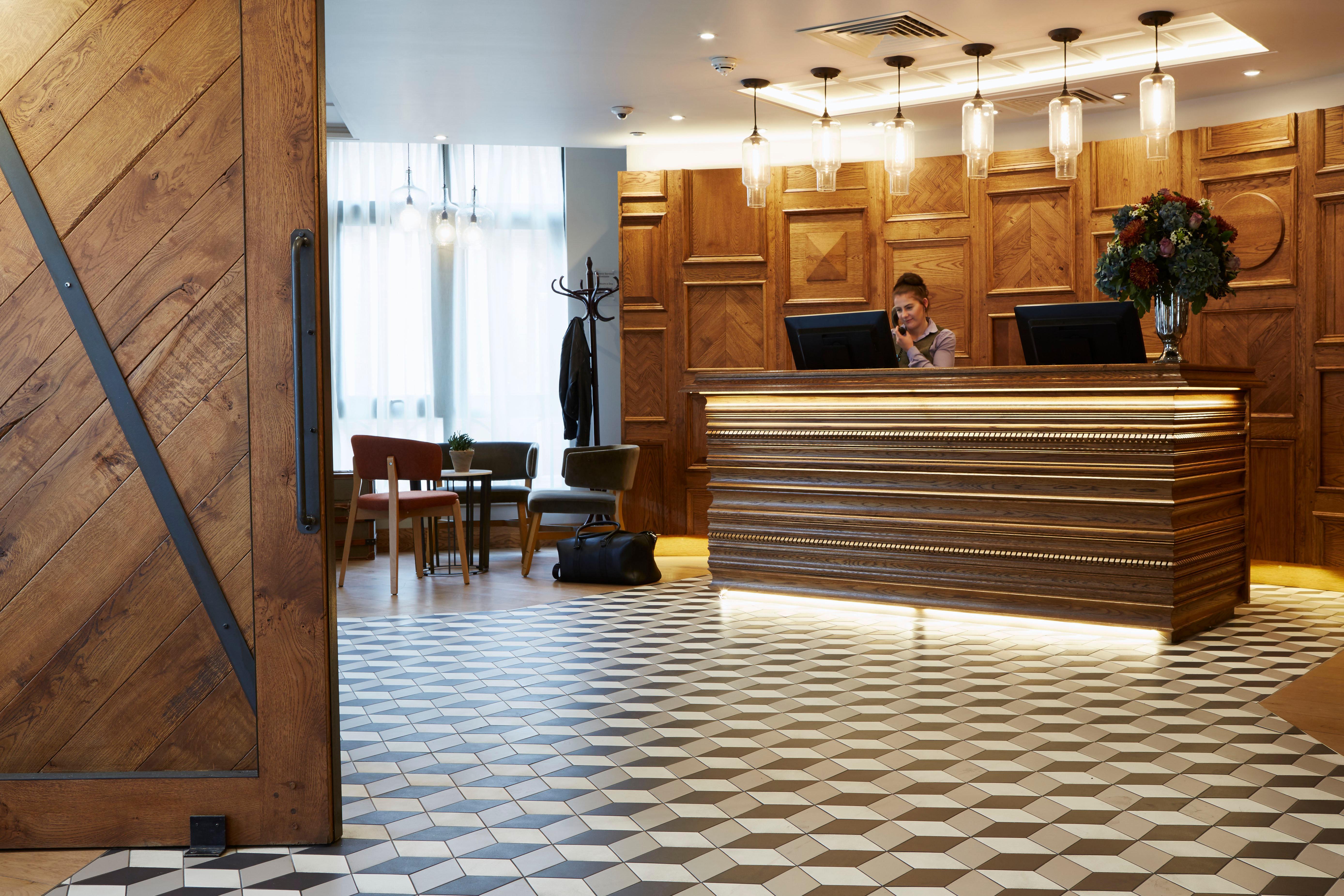 Hotel Indigo York By Ihg Экстерьер фото